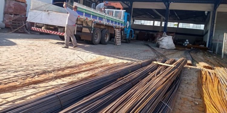 Construir a casa própria está mais caro