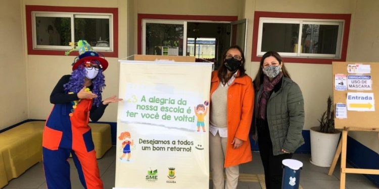 SME diz que professores entraram em greve sem pauta de reivindicações