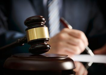 Liminar da Justiça determina o fim da greve do magistério