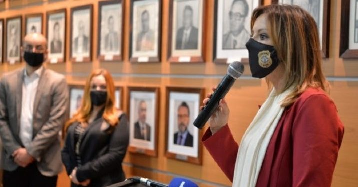 Programa para tirar mulheres do ciclo de violência