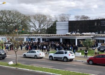 Professores de Guaíba reivindicam Piso Nacional