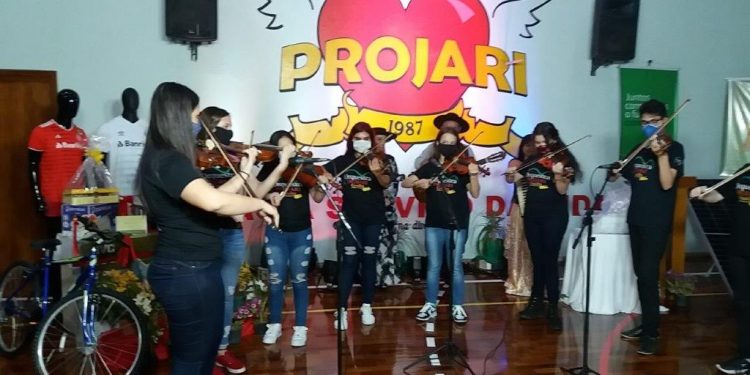 Projari inaugura sistema de energia solar