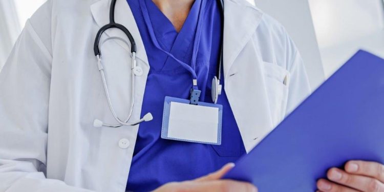 Contratação emergencial de médicos para os postos