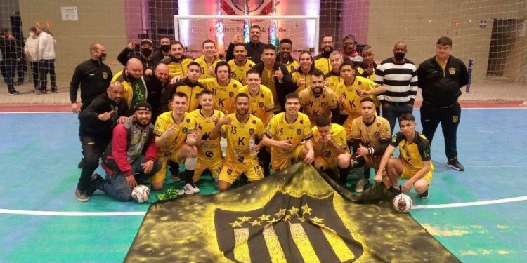 Peñarol Guaíba vence e está na final do Gauchão