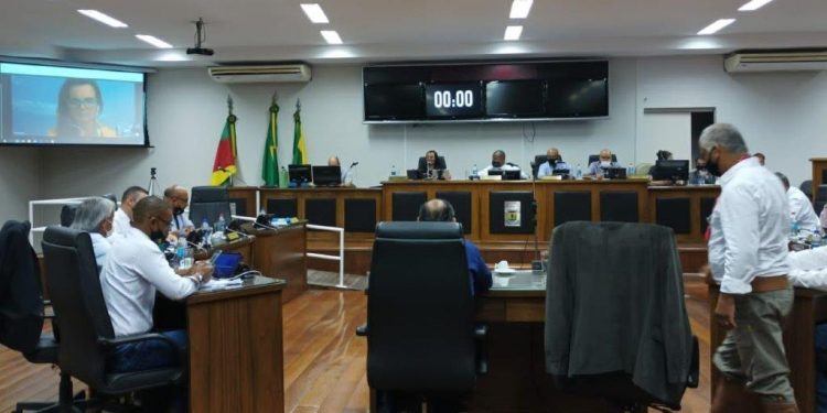 Reação Contrária à Reforma Administrativa do Governo