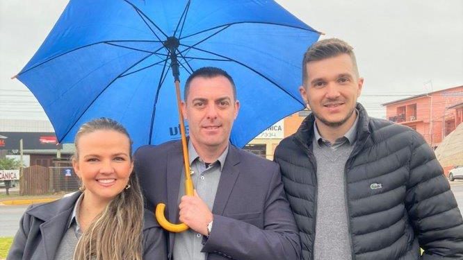 Gente que coopera cresce