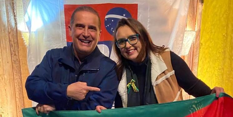 Vice-prefeita de Guaíba, Cláudia Jardim, irá concorrer como vice de Onyx ao Governo do RS