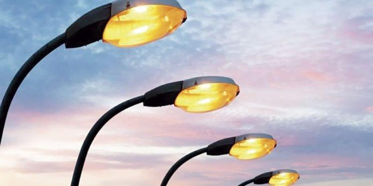 Iluminação pública das cidades é responsabilidade das prefeituras