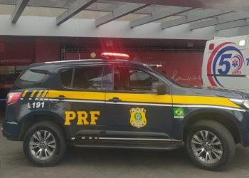 Grávida em trabalho de parto é escoltada pela PRF até o hospital