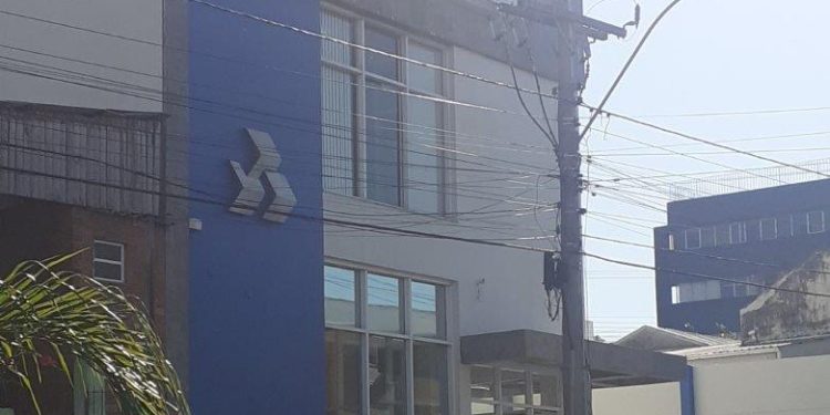 Banrisul abre seleção para vagas de estágio