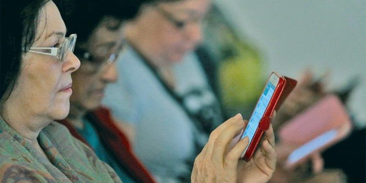 Golpes Financeiros Contra Idosos