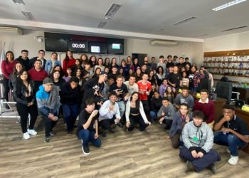 Estudantes visitam o Legislativo