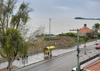 Ciclone provoca mortes, inundações e danos no RS