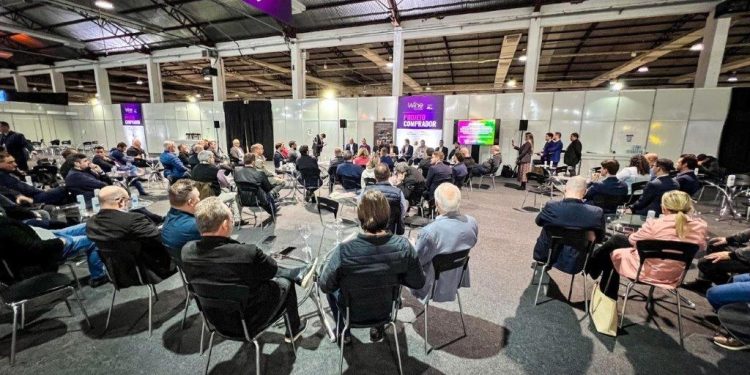 Debate sobre desafios da produção de vinho e azeite no Rio Grande do Sul