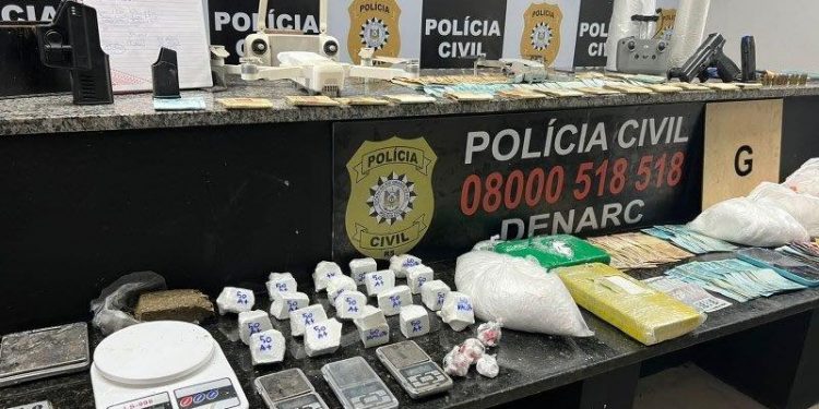 Polícia desarticula telentrega de drogas na Região Metropolitana