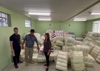 Estoque de Insumos de Saúde do Município em Colégio Estadual