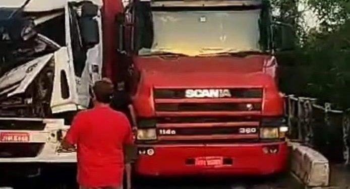 Acidente grave interrompe a BR-290 por seis horas