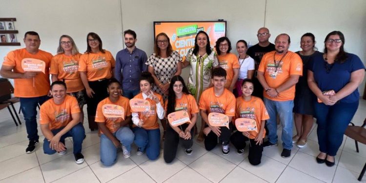 Alunos de Guaíba vão à Feira Brasileira de Ciências e Engenharia em São Paulo