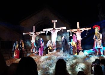 Espetáculo “A Paixão de Cristo” emociona o público em Guaíba