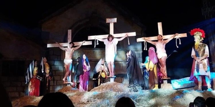 Espetáculo “A Paixão de Cristo” emociona o público em Guaíba