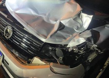 Acidente envolvendo atropelamento de uma vaca na Estrada do Conde