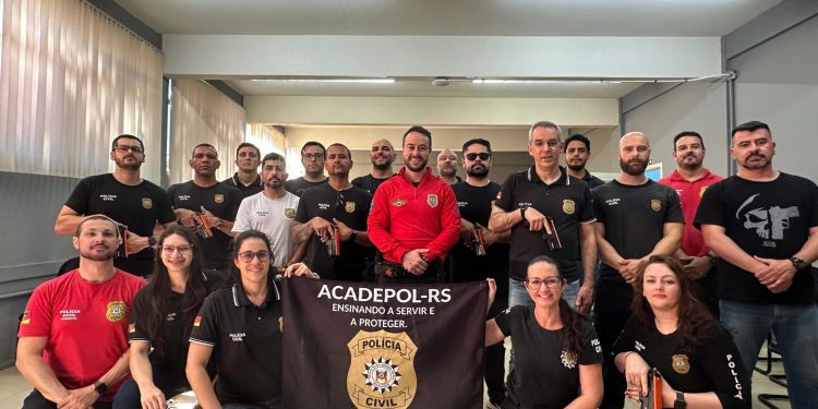 Policiais civis de Guaíba e Região recebem  habilitação para utilizar armamento não letal