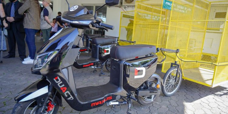 Substituição de Carroças por Veículos Elétricos