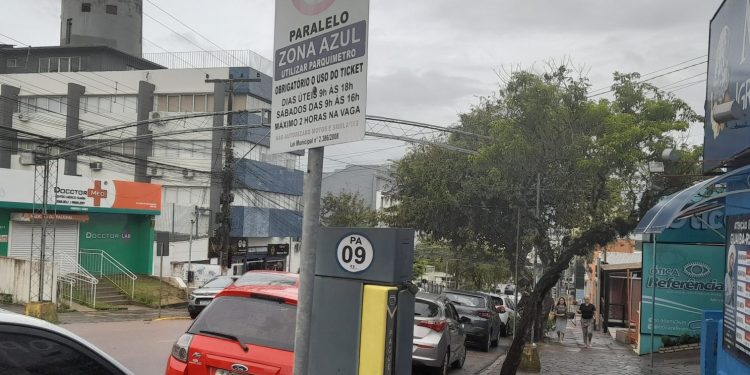 Prefeitura tenta retomar a cobrança no estacionamento rotativo