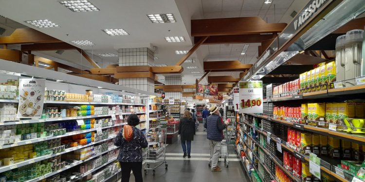 Custo médio de vida do brasileiro é de R$ 3.520,00 por mês