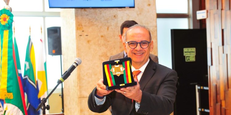 CMPC recebe Medalha do Mérito Farroupilha